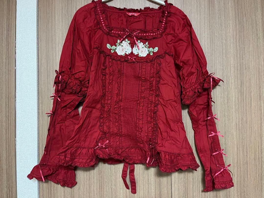 せ*ら様 ピンクハウス＊ブッシュローズ柄＊赤いフリル長袖ブラウス