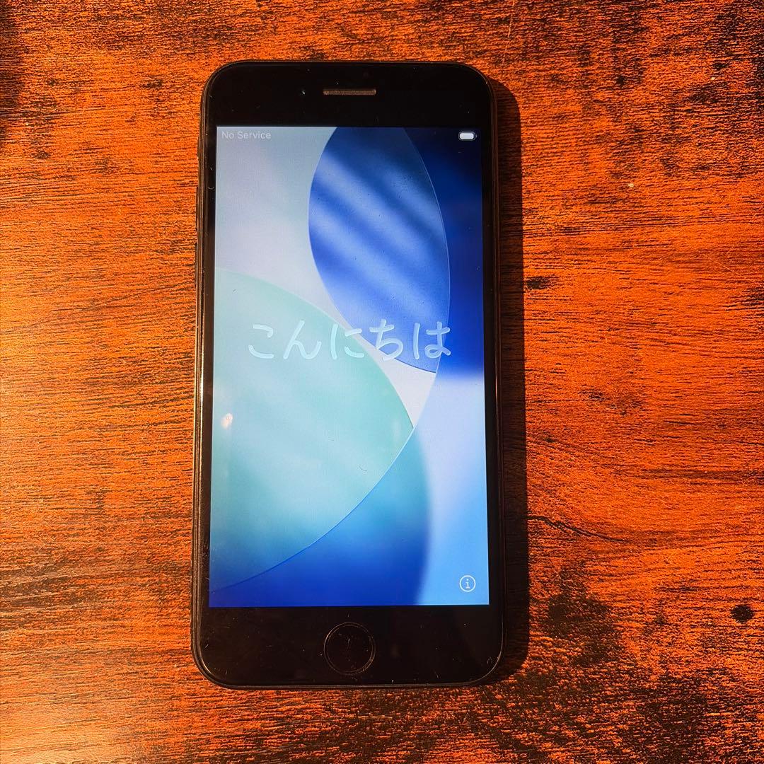 iPhone SE (第2世代)のバッテリー最大容量72%。