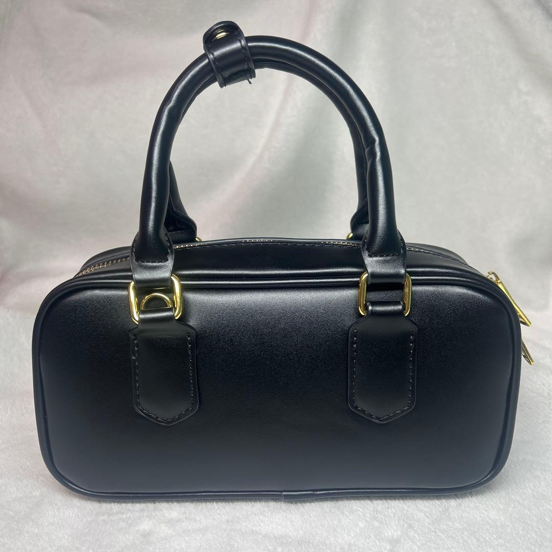 miumiu ショルダーバッグ