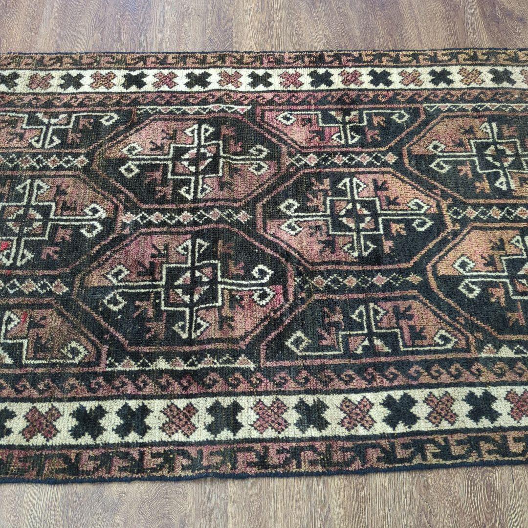 トライバルラグ　バルーチ　ヴィンテージラグ　手織り絨毯　アフガニスタン