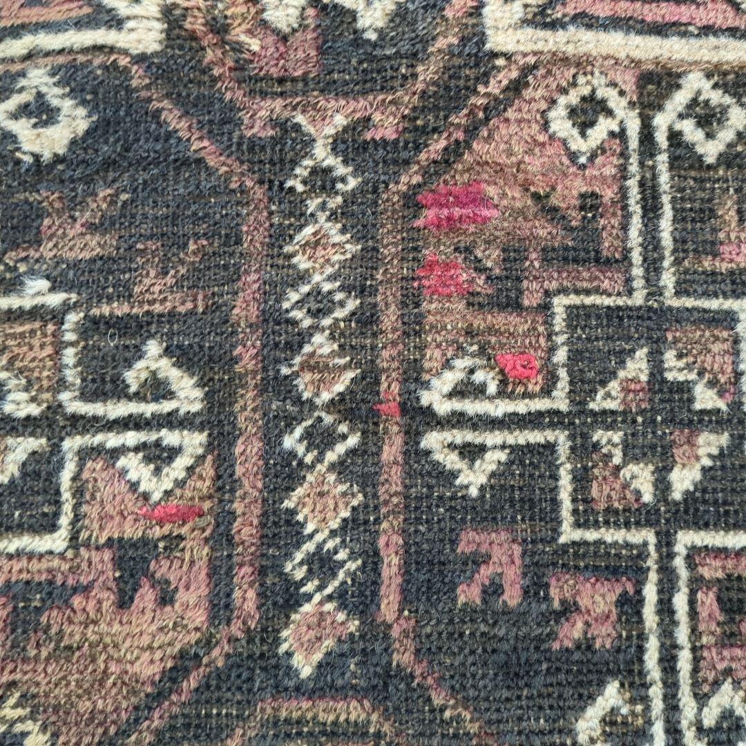 トライバルラグ　バルーチ　ヴィンテージラグ　手織り絨毯　アフガニスタン