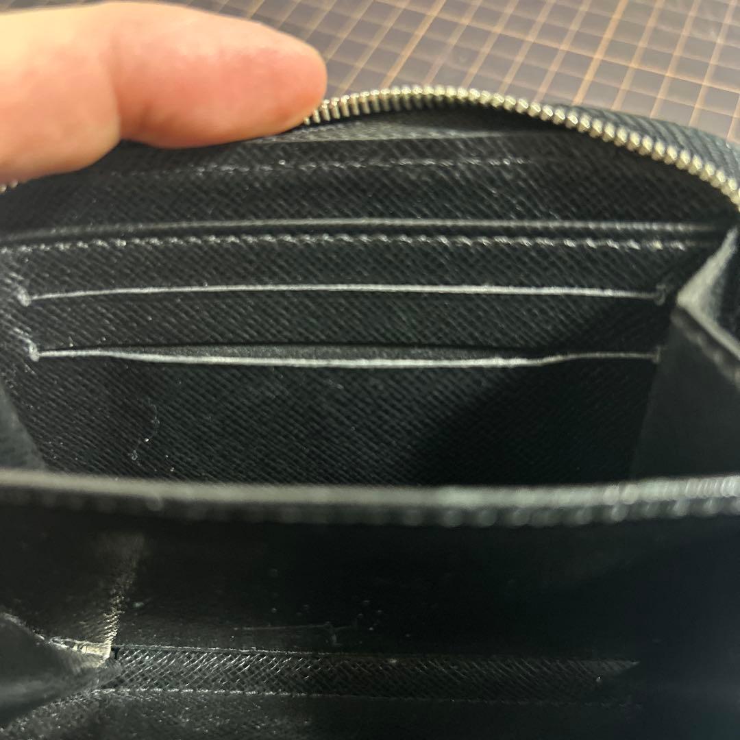 ごんぞう　ルイヴィトン　ジッピーパース エピ 中古品　正規店購入