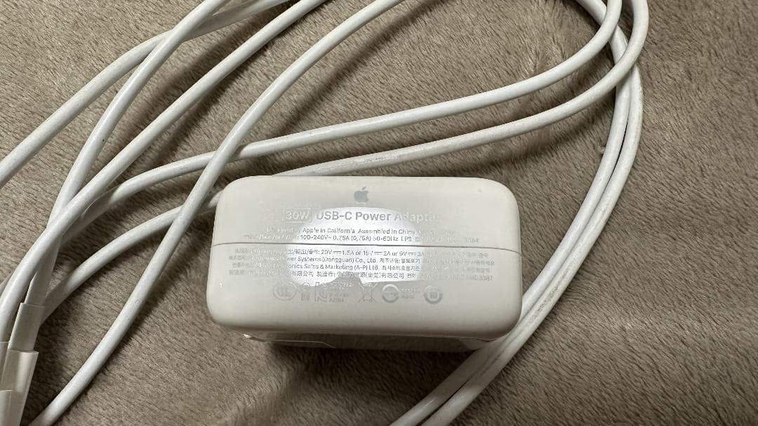 Macbook Air A2337 16+256 13.3インチ US配列