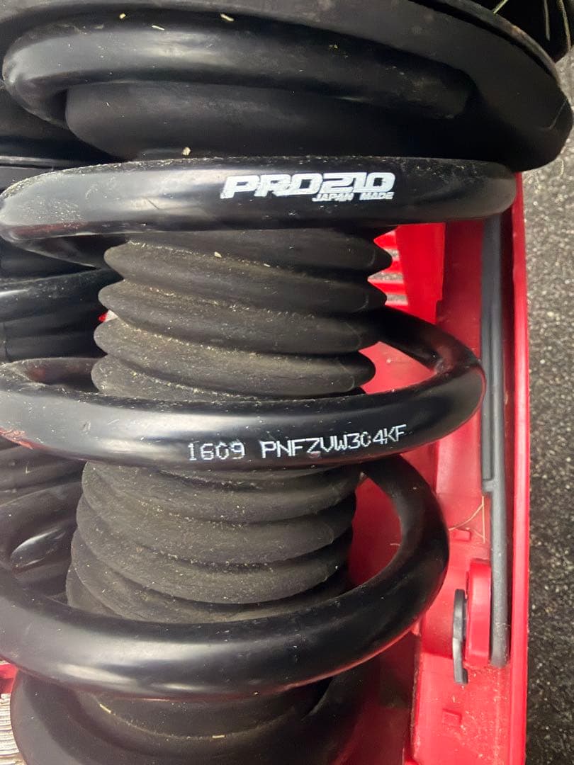 zvw30プリウスTanabe サスペンション　フロント　車検戻しに