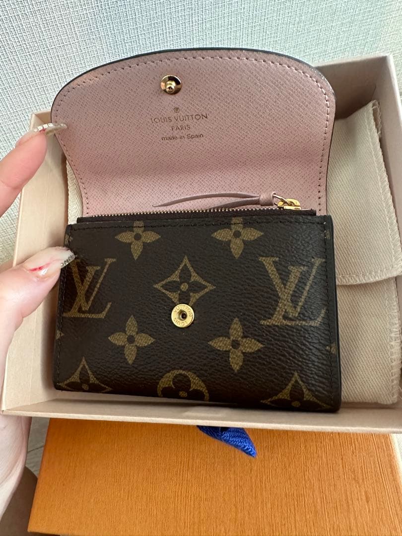 ルイヴィトン　モノグラム　名刺入れ　ケース