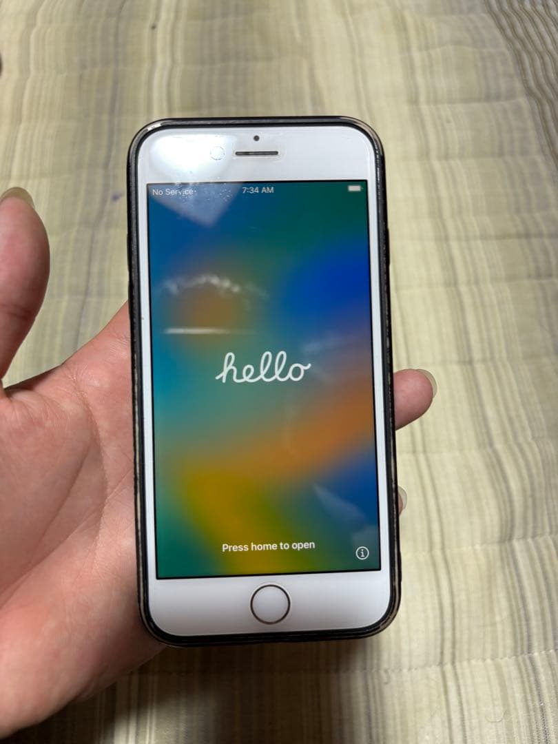 iPhone シルバー&ハイキュースマホケース付き