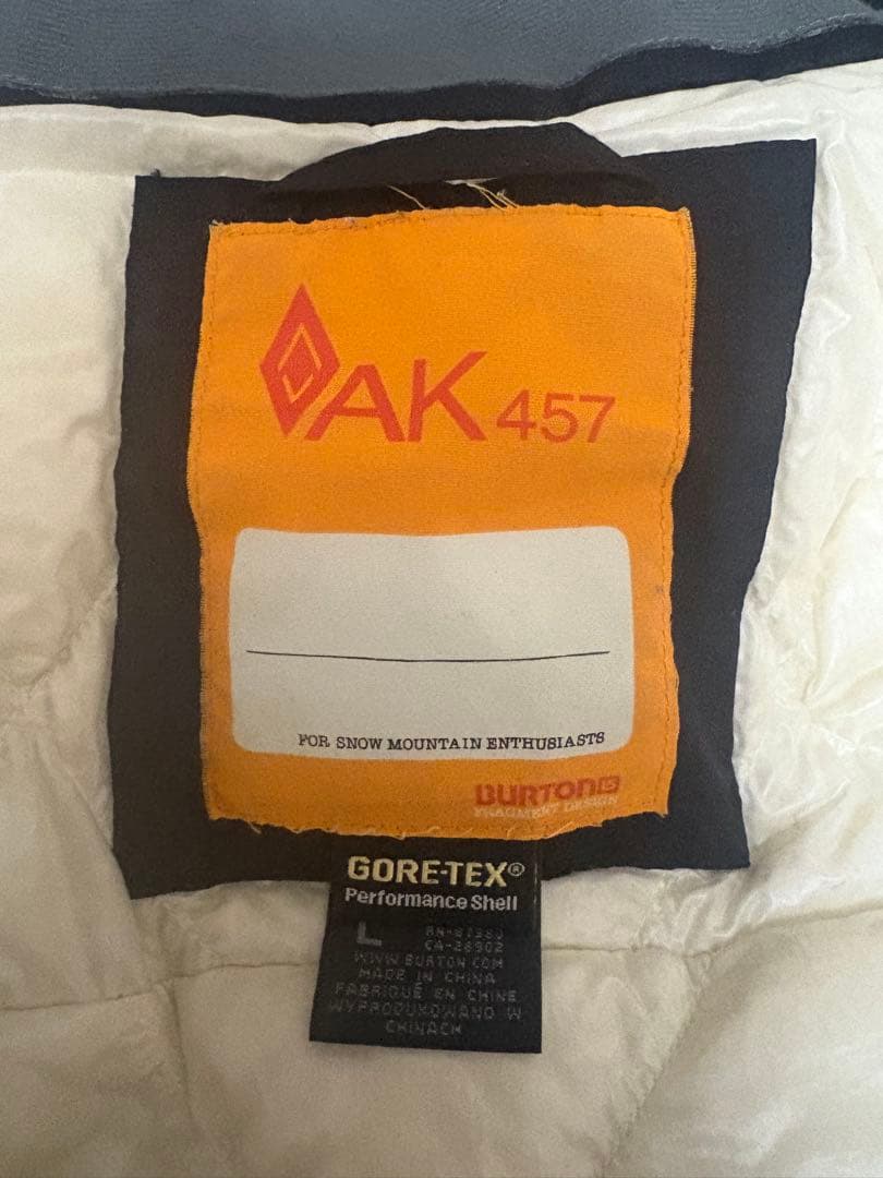 Burton AK457 GORE-TEX Down Jacket サイズ L