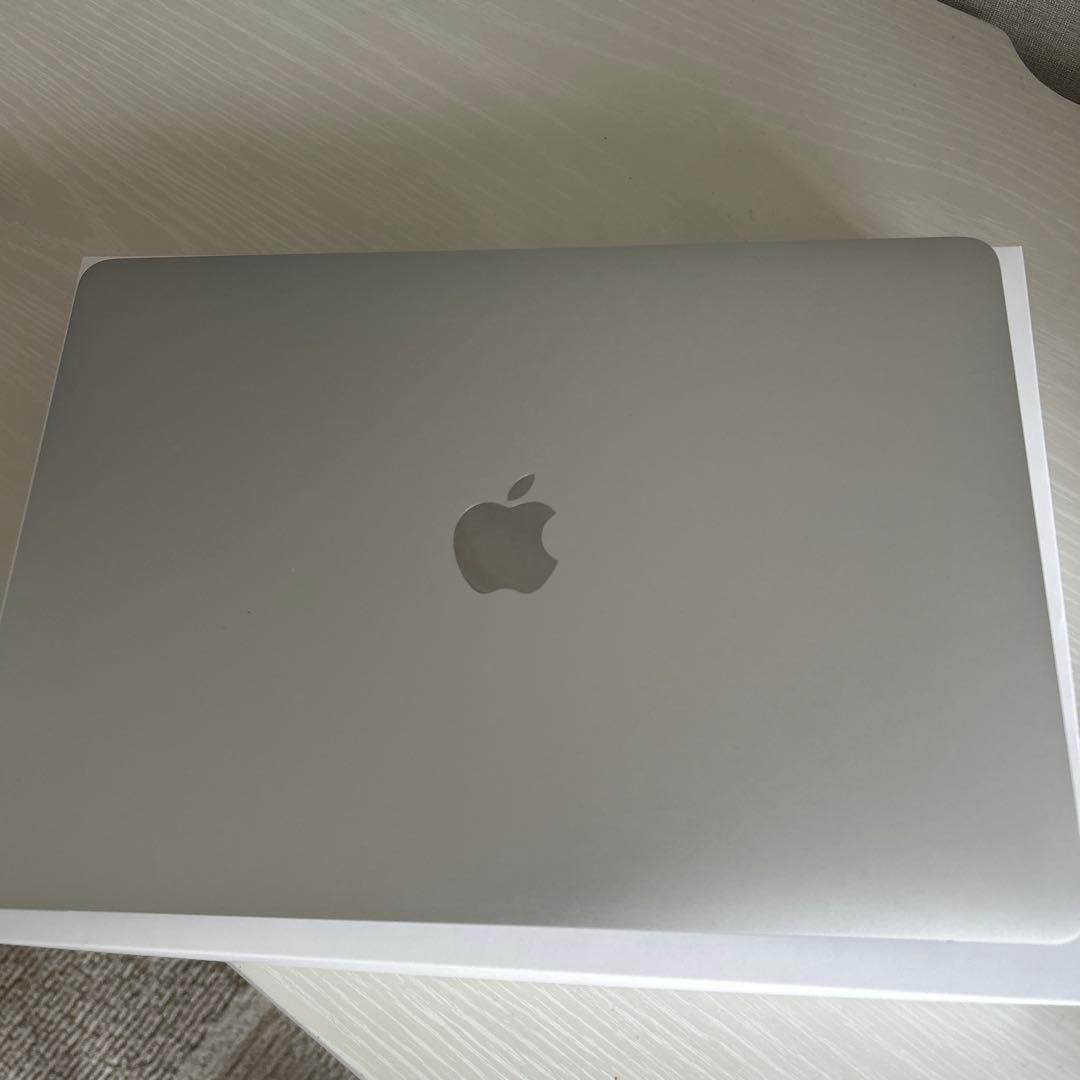 MacBook本体 MacBook Air M1 256GB