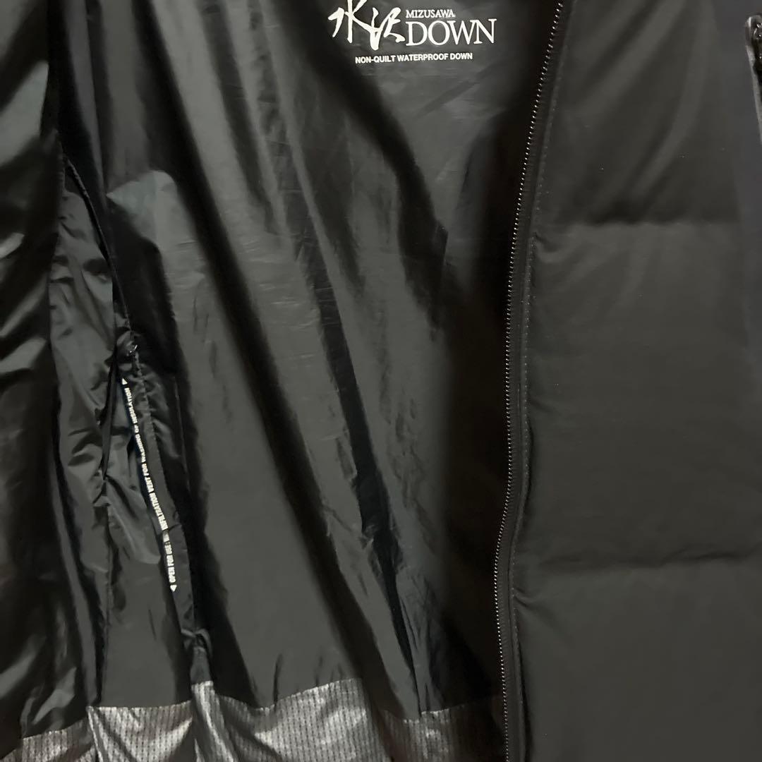 水沢ダウン　マウンテニア　ブラック