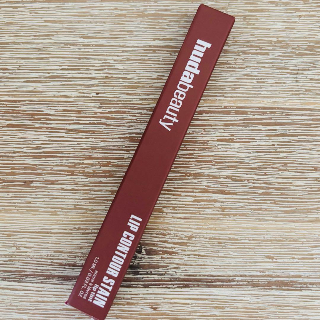 HUDA BEAUTY リップ コントゥアー ステイン　2点セット
