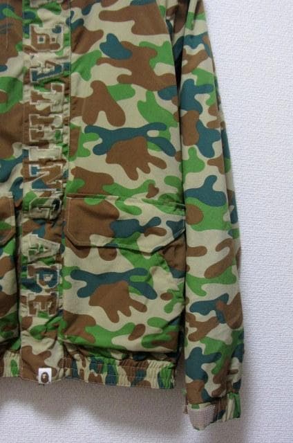 アベイシングエイプ　猿迷彩　ナイロンマウンテンパーカー/M　猿カモ　ダブルジップ