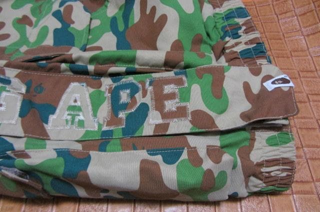 アベイシングエイプ　猿迷彩　ナイロンマウンテンパーカー/M　猿カモ　ダブルジップ