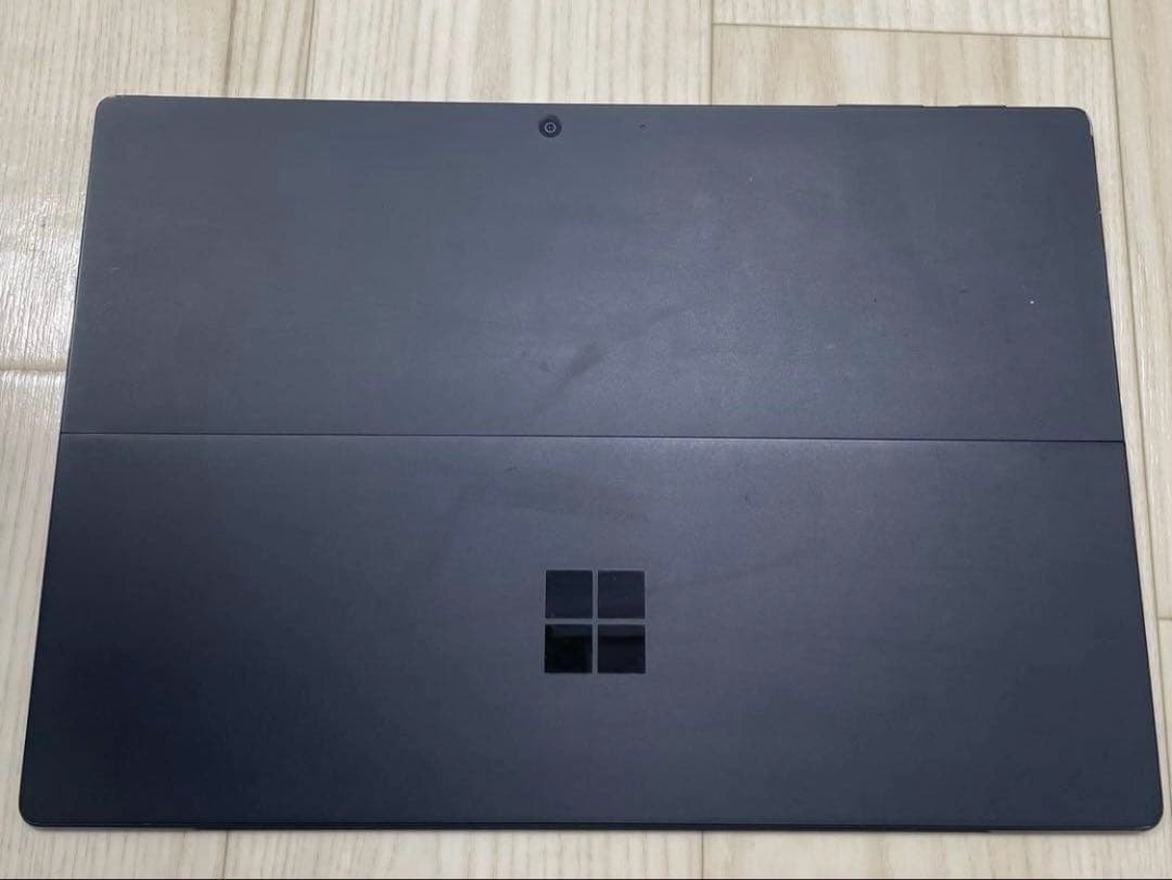 Surface Pro 7 本体、キーボード、ペン付属