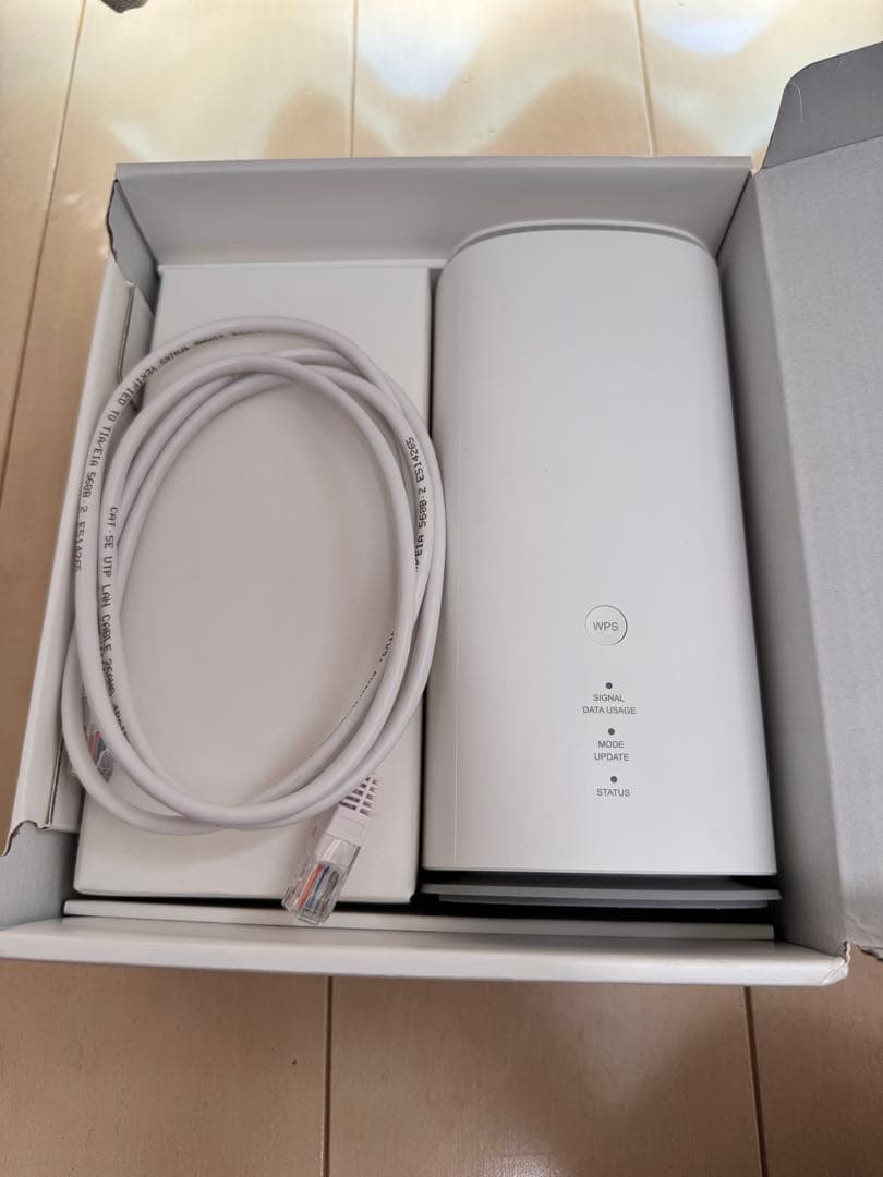 Speed Wi-Fi  5G L13（ZTE製／ホワイト）