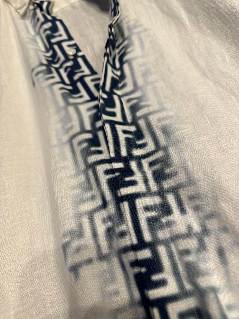 FENDIフェンディ　メンズ 長袖 シャツ39（M）