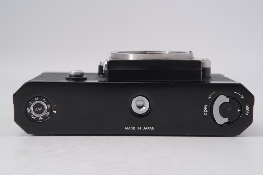 Nikon F Black ボディなかなか綺麗