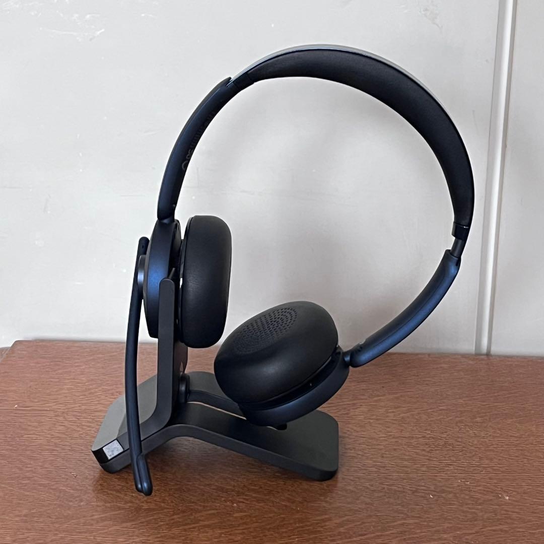 Anker PowerConf H700 ケース、スタンド付