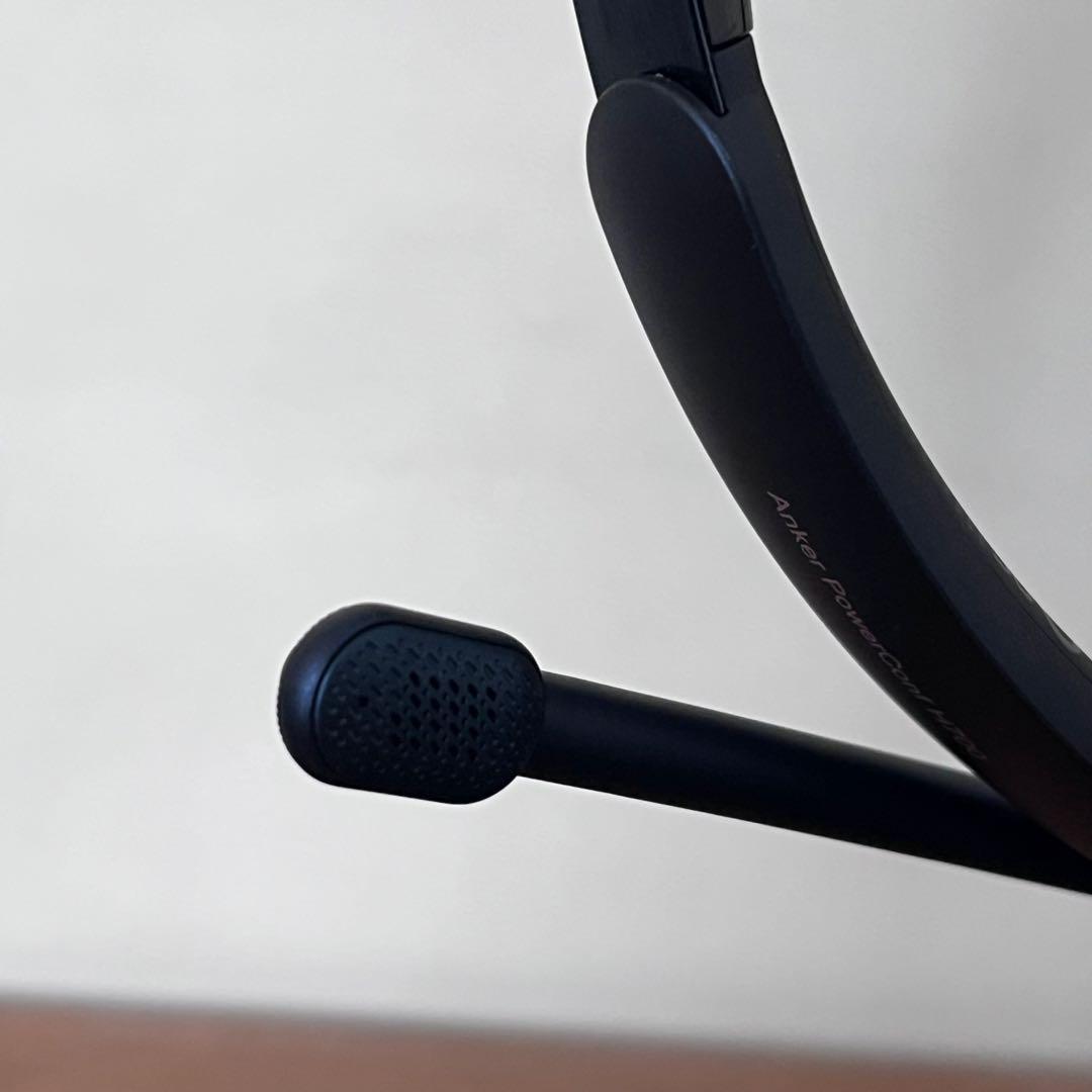 Anker PowerConf H700 ケース、スタンド付