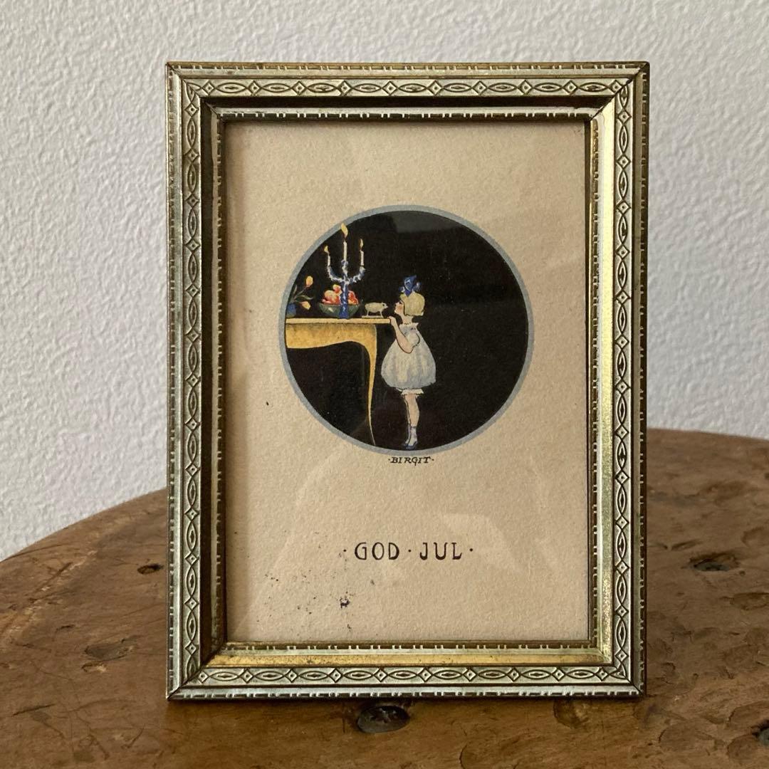 繊細な装飾が美しいアンティークフレーム（1922年BIRGITミニカード入り）