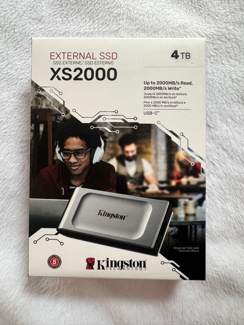 キングストン SSD 4TB