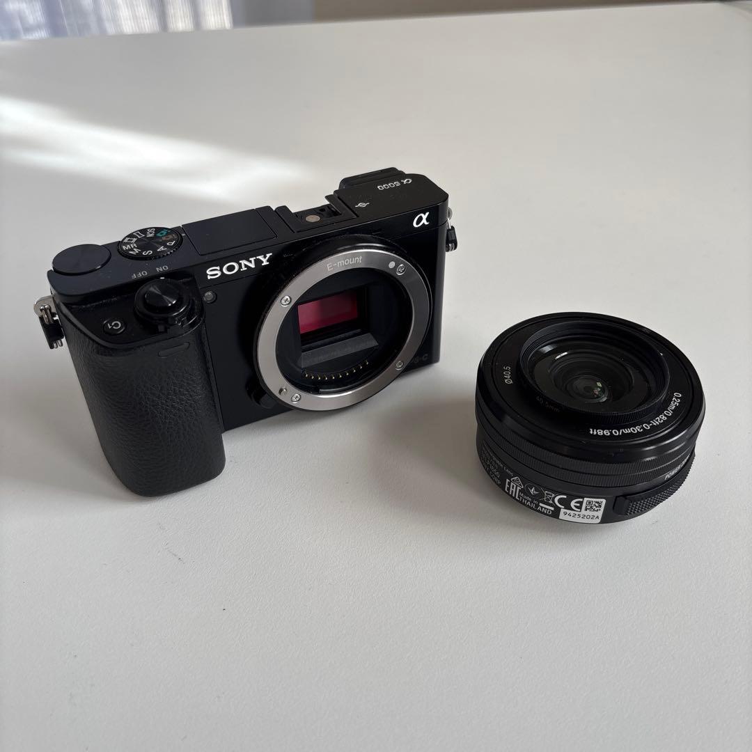 SONY 一眼レフ　a6000