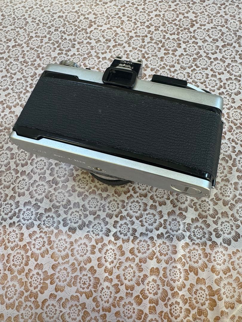 美品　OLYMPUS OM-1 シルバー ボディ