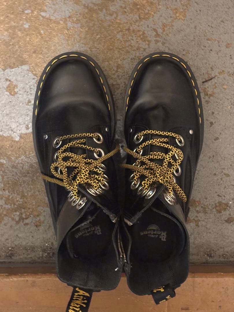 Dr.Martensの厚底ブーツ