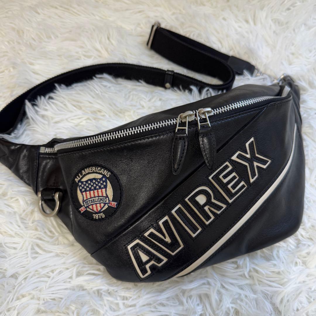 わ*と様 美品✨ AVIREX バーシティ デザイン ブルト ボディバッグ オー