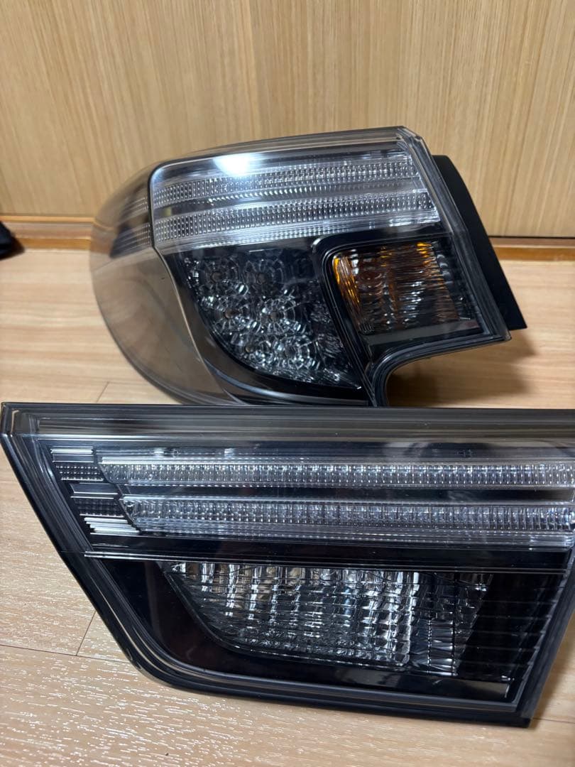 マークx grx130中期G'S純正テールランプ