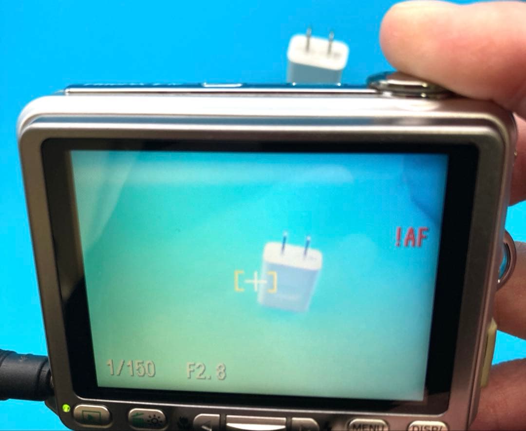 【動作確認済】FUJIFILM FinePix V10 コンデジ