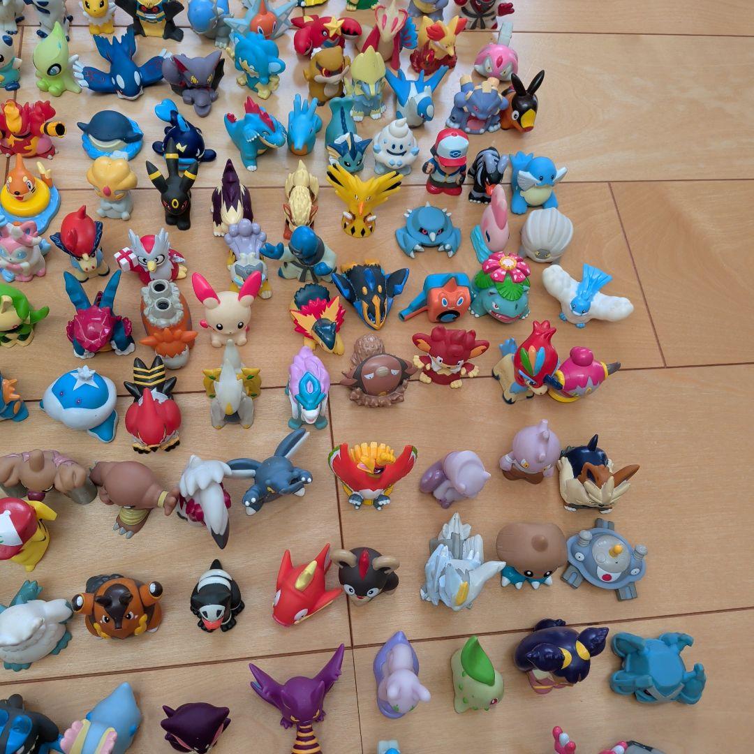 任天堂　ポケモン　指人形　ポケモンキッズ 約350個