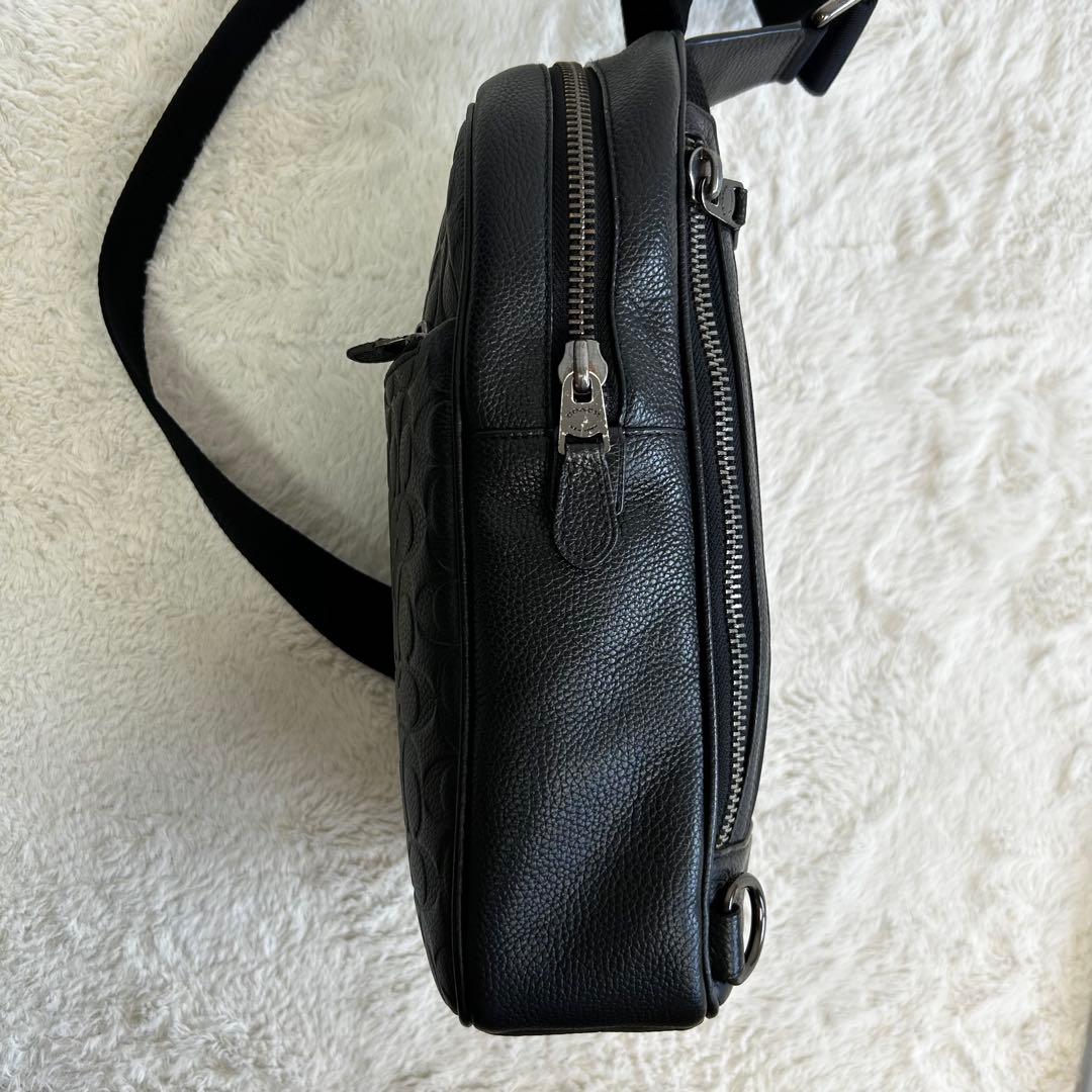 COACH シグネチャー　ボディーバック　黒　C1073 黒