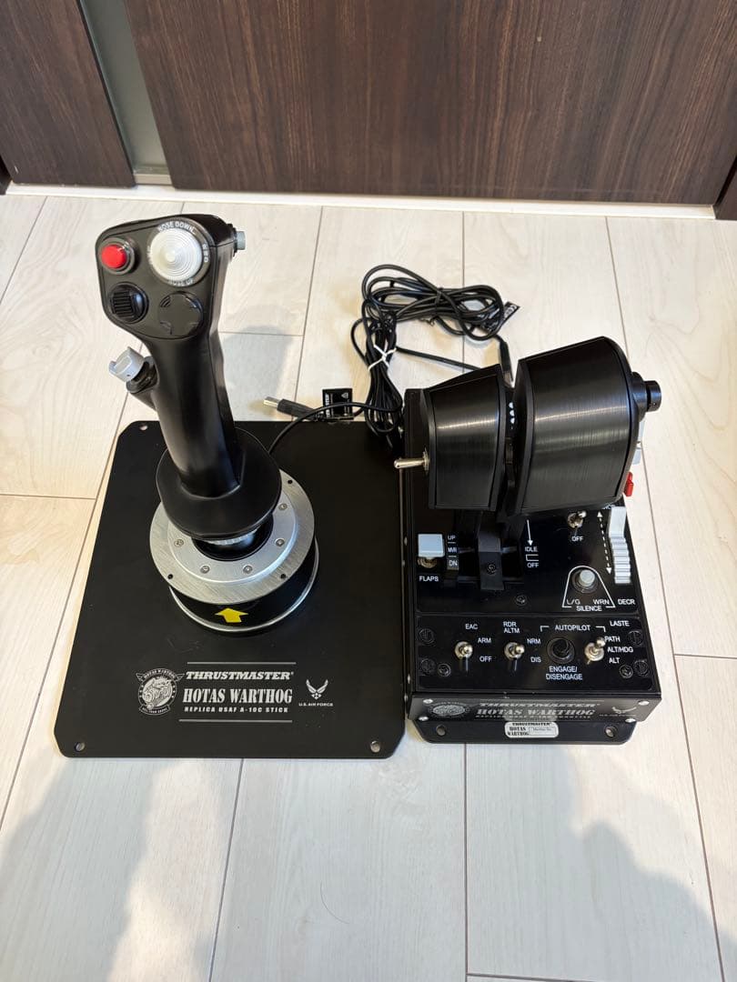 ThrustmasterHOTAS WARTHOG スロットル＆ジョイスティック