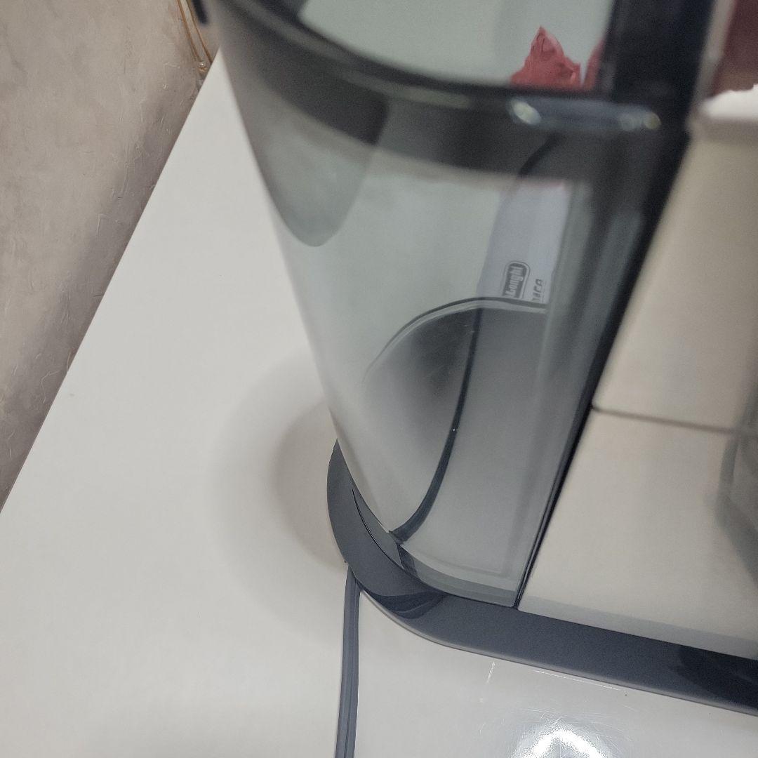 DeLonghi エスプレッソマシン EC680