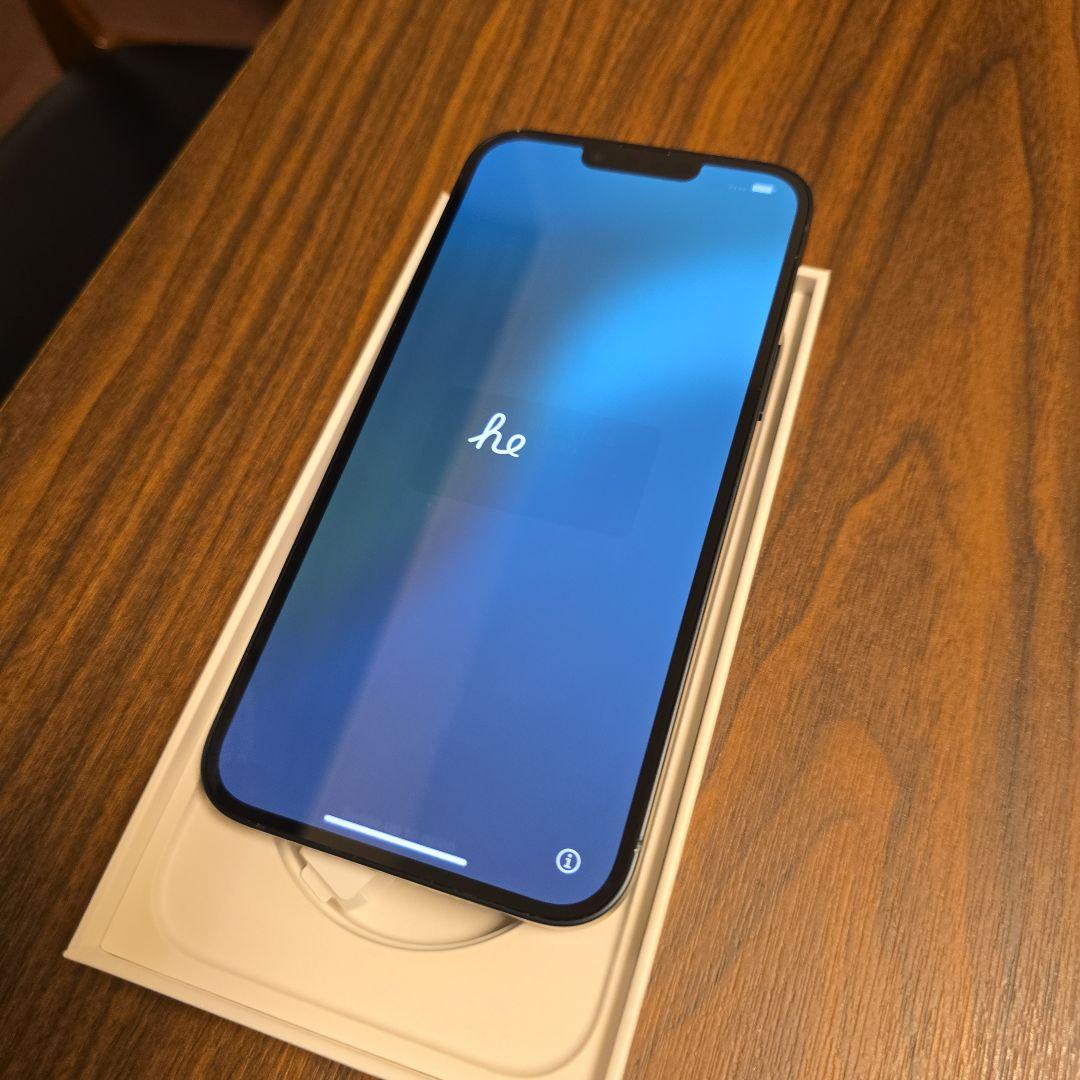 Apple iPhone 14 Plus 本体　ミッドナイト ドコモ