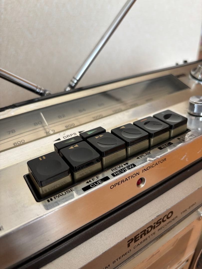 日立　TRK-8180 レトロ