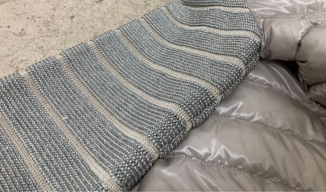 希少　ヘルノ　HERNO ショートダウン　40 グレー　ロゴ付　袖ニット　超軽量