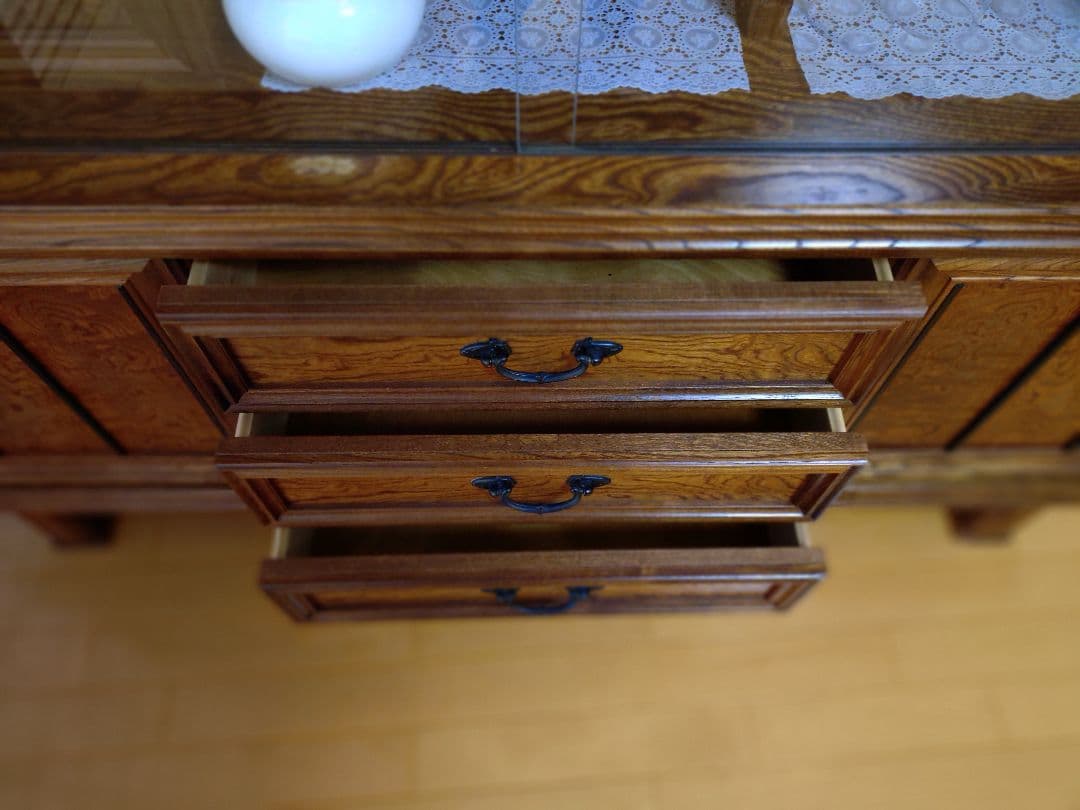 木製キャビネット ガラス扉付き 収納