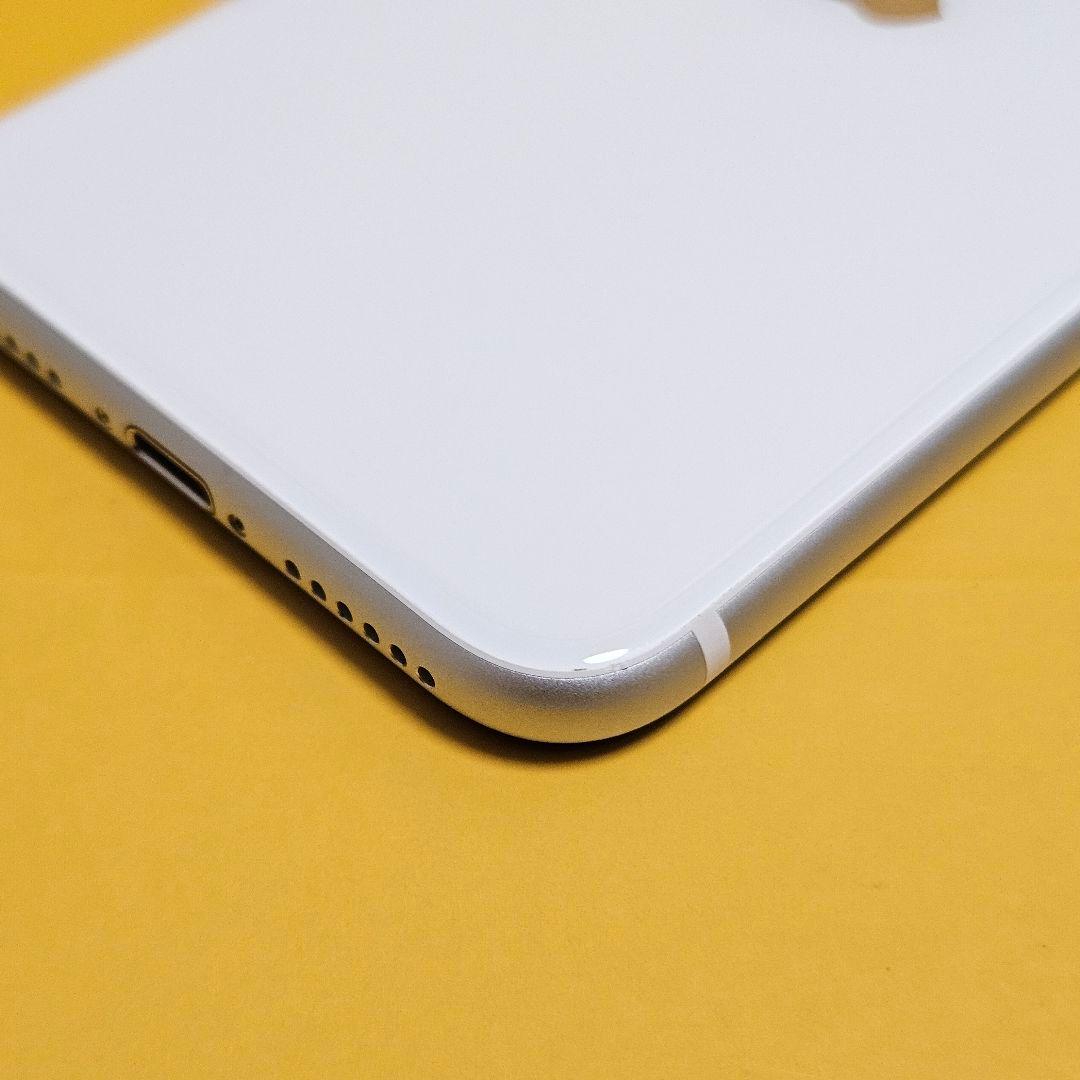 美品！Phone SE2 64GB バテリ100%｜24時間以内発送#623