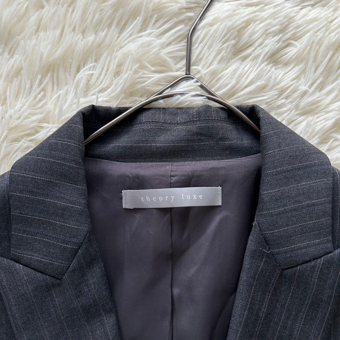 近年 セオリーリュクス パンツスーツ 最高級生地 ロロピアーナ グレー シルク混