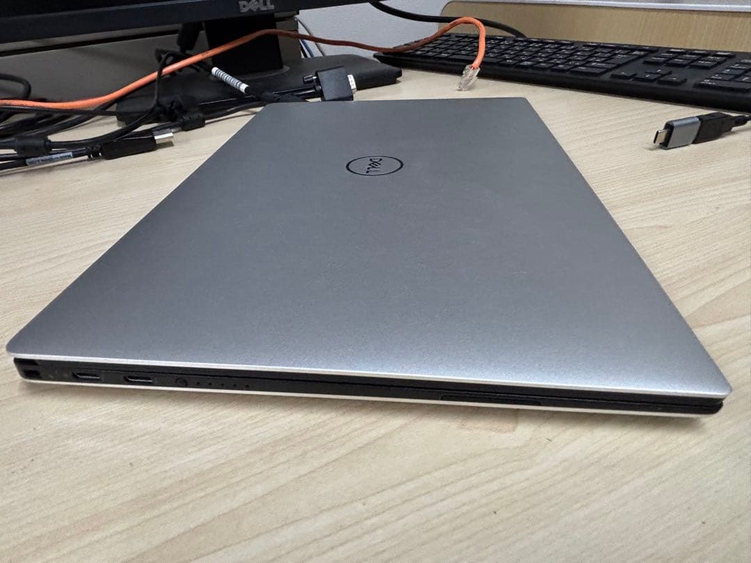Dell XPS 13(9380)　i5-8265U Windows11