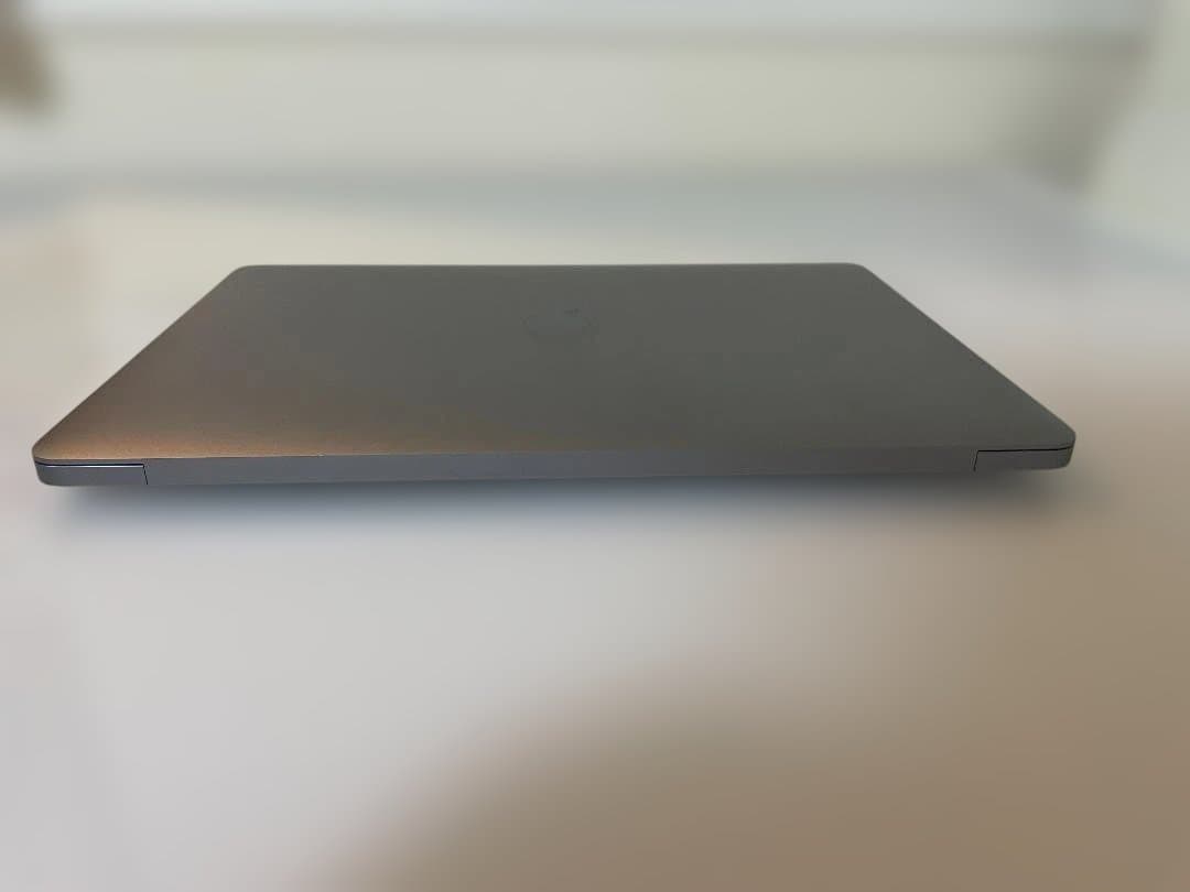 M1 MacBook Air スペースグレー 本体