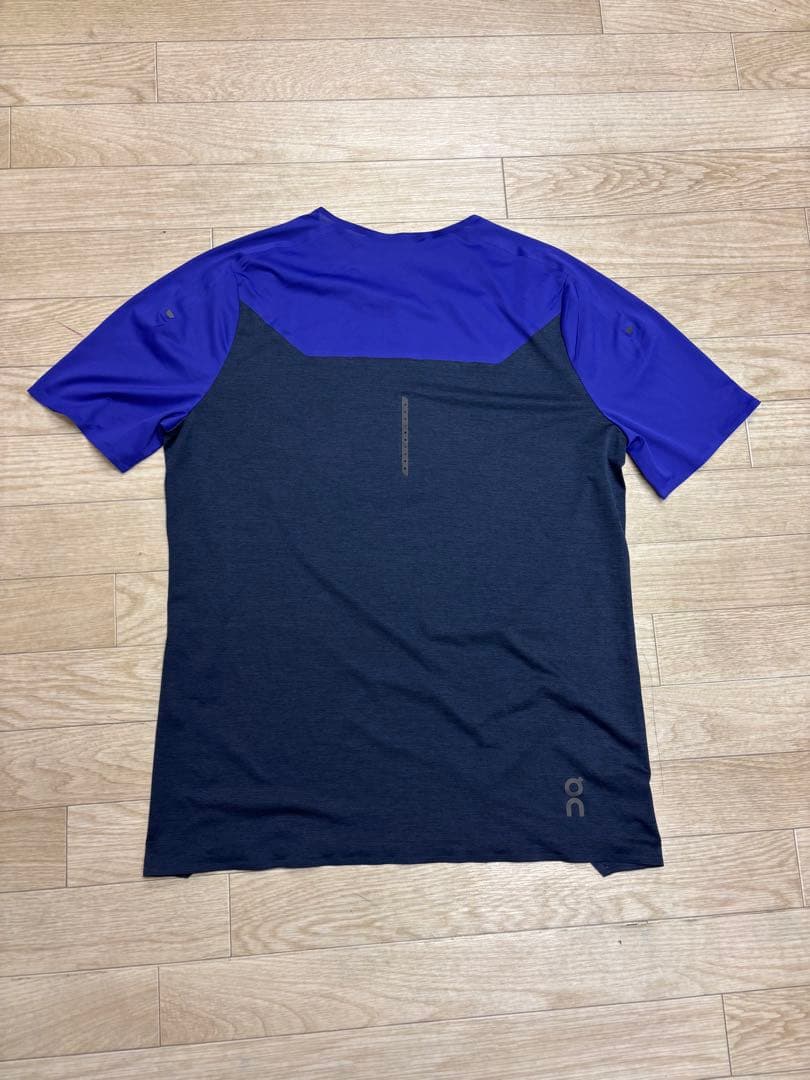 【激アツ】On ランニング 超軽量 Tシャツ