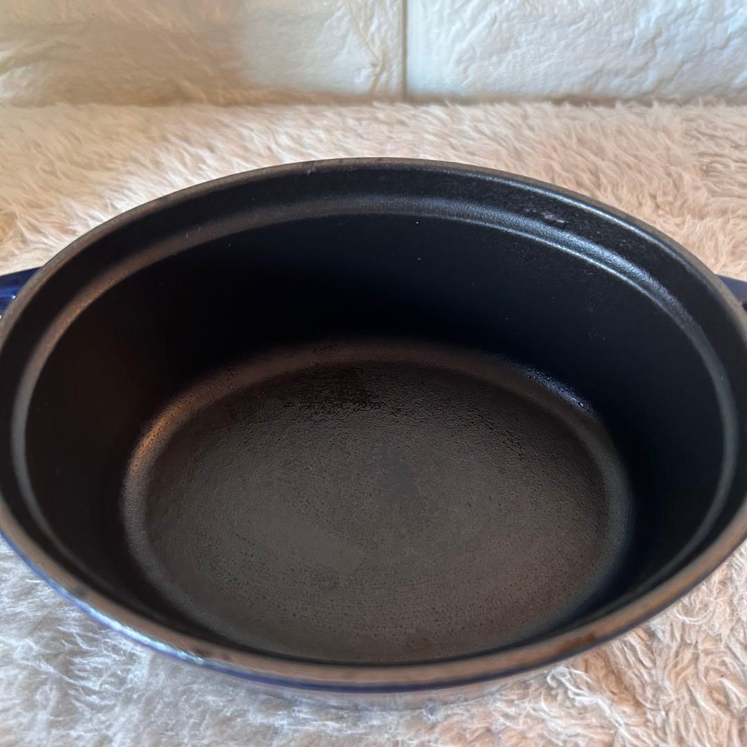 人気色　ストウブ ピコ・ココット オーバル 15cm グランブルー ホーロー 鍋