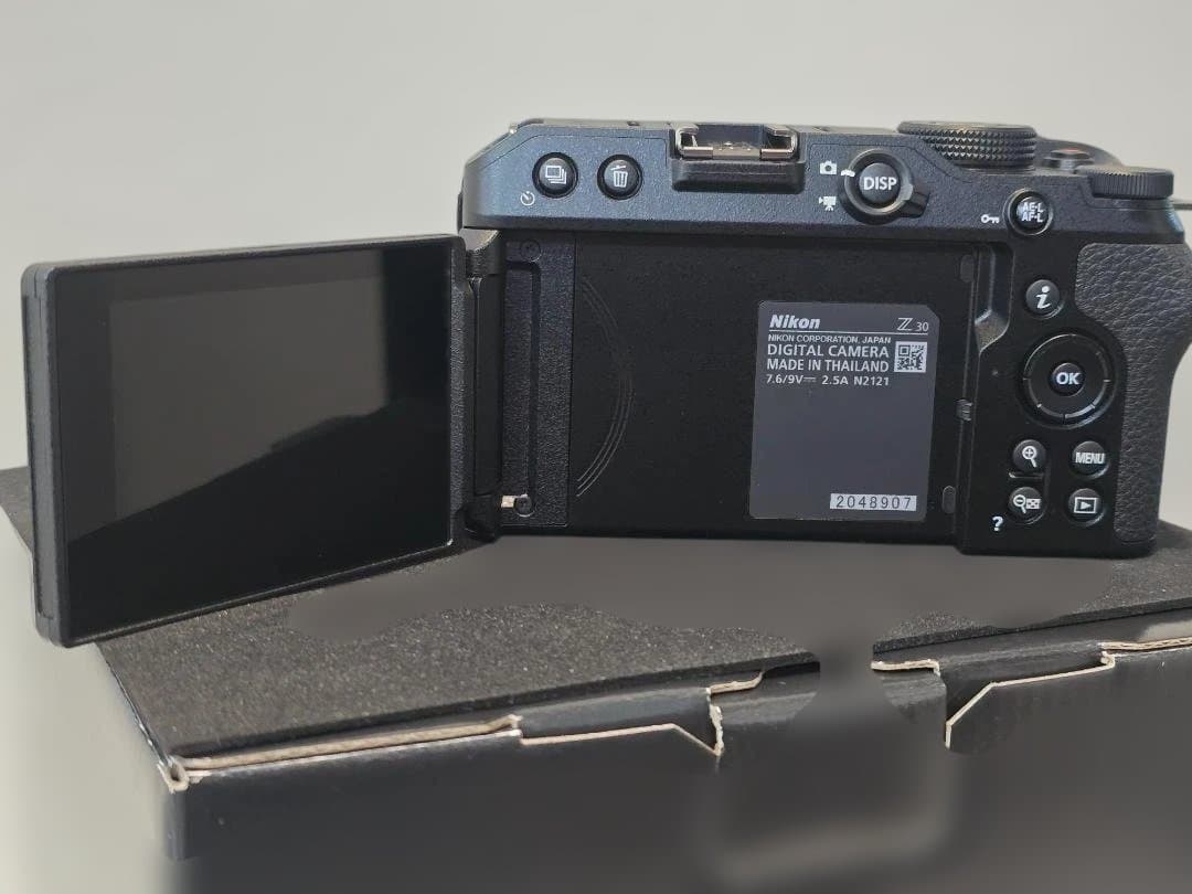 Nikon ミラーレス一眼 Z30