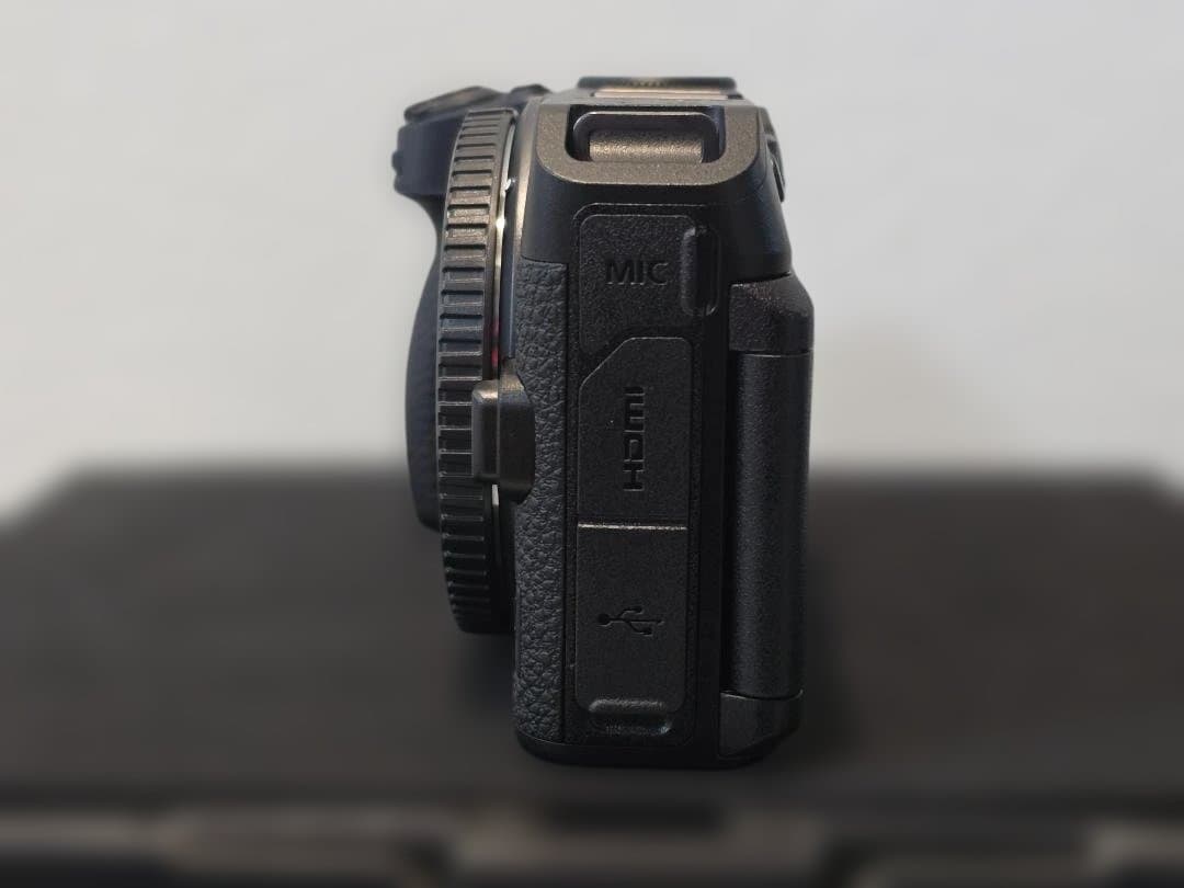 Nikon ミラーレス一眼 Z30