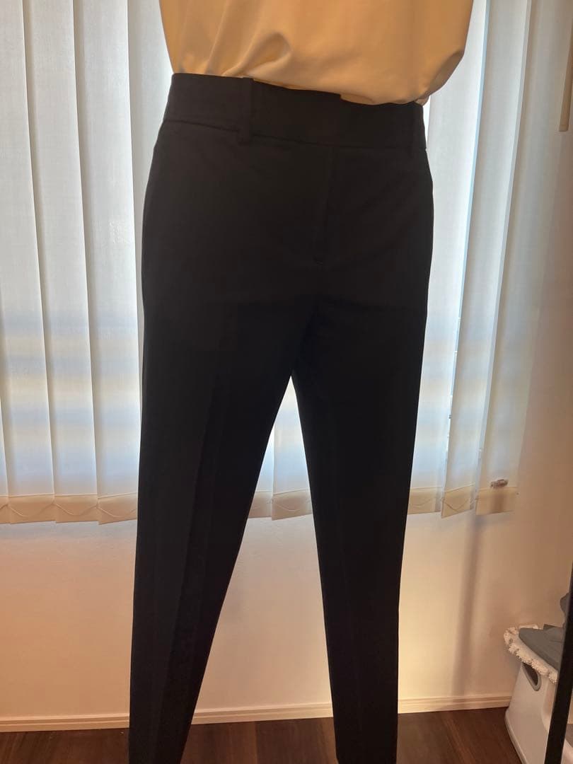 【美品】秋冬春用Theory セオリー 黒 パンツスーツ シングルブレスト S