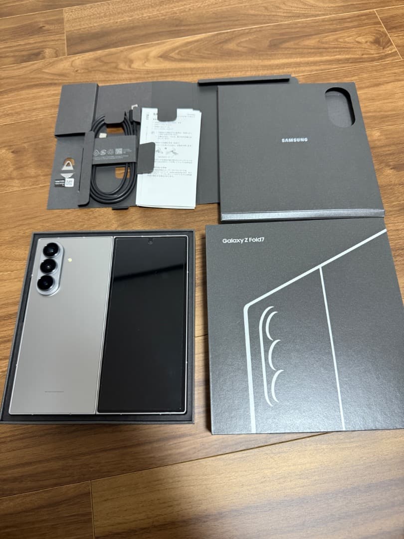 Samsung Galaxy Z Fold 7 256GB simフリー