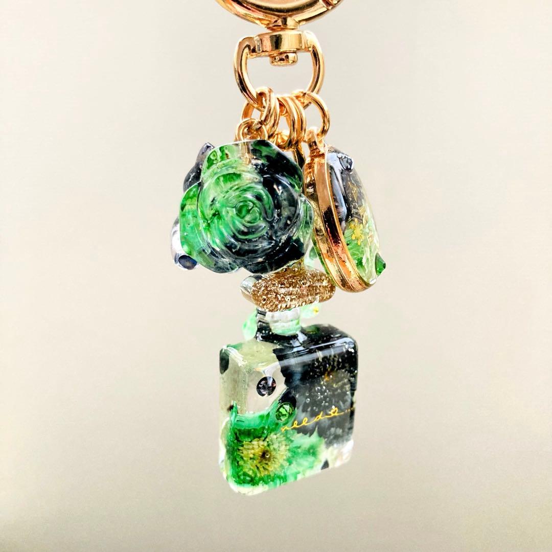 なおページ　Man名入れレジンキーホルダー、チャーム9点