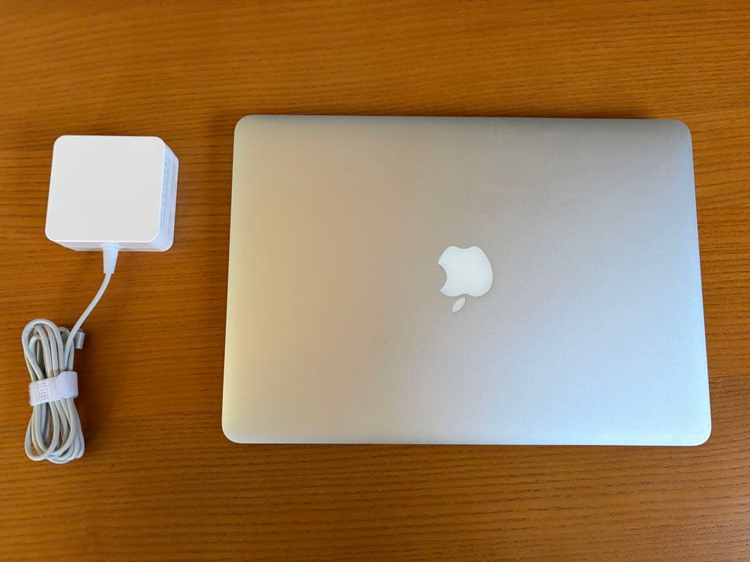 【美品】MacBookAir Mid 2013 メモリ4GBストレージ256GB